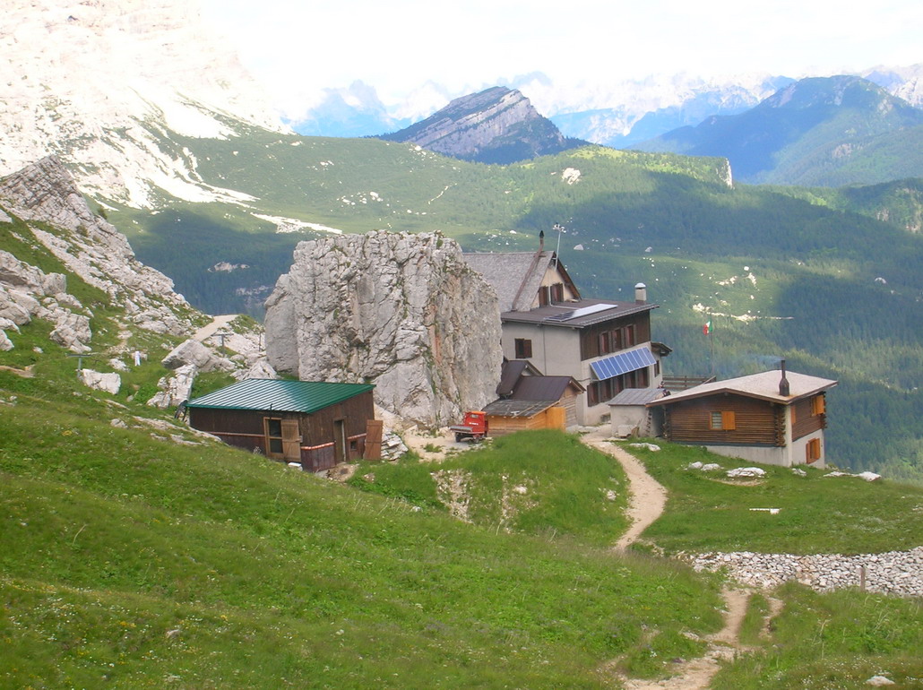 Rifugi e Bivacchi d''Italia.......